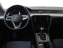 Volkswagen Passat Variant 1.4 TSI PHEV GTE Business | Digital cockpit Pro | 360 camera | Dodehoek detectie | Stoelverwarming voor en achter | Standkachel | Parkeerasisstent | LED matrix verlichting | Navigatie |