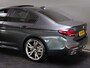 BMW 5-Serie 520i High Executive M-Sport (SFEERVERLICHTING, PANORAMADAK, HEAD-UP DISPLAY, NAVIGATIE PROFESSIONAL, STOELVERWARMING)