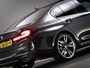 BMW 5-Serie 520i High Executive M-Sport (SFEERVERLICHTING, PANORAMADAK, HEAD-UP DISPLAY, NAVIGATIE PROFESSIONAL, STOELVERWARMING)