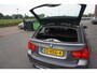 BMW 3-Serie Touring 316I BUSINESSLINE ORIGINEEL NEDERLANDS NAVIGATIE TREKHAAK ECC AIRCO CRUISECONTROL BLUETOOTH PARKEERSENSOREN 18INCH 4X ELECTR.RAMEN-SPIEGELS