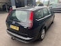 Ford Focus Ford Focus Wagon 1.8-16V Ambiente Flexifuel AIrco/Cruise/Trekhaak