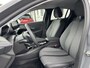 Peugeot 208 1.2 Turbo 100 PK Allure 6-Bak | Navigatie via Telefoon | Stoelverwarming | 360 Graden Camera | Adaptieve Cruise Control | LED Verlichting | Climate Control | Dode Hoek Detectie | Voor + Achter Parkeersensoren | 16" Lichtmetalen Velgen |