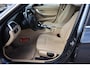 BMW 3-Serie Touring 316d High Executive Navigatie, Climate control, Cruise control, Stoelverwarming