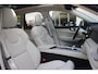Volvo XC60 T6 AWD Recharge Inscription | Panoramadak met schuif-/kantelfunctie | Premium audio by Harman Kardon | Verwarmbare voorstoelen en stuurwiel | Adaptive Cruise Control & Pilot Assist | Park Assist voor en achter & Camera achter |