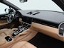Porsche Cayenne 3.0 E-Hybrid 463 Pk Automaat | 360° Camera | Trekhaak | Bose Audio | Panorama Dak | Adaptive Cruise | Volledig Leder | LED | 21 Inch | 55.904 Km!!