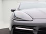 Porsche Cayenne 3.0 E-Hybrid 463 Pk Automaat | 360° Camera | Trekhaak | Bose Audio | Panorama Dak | Adaptive Cruise | Volledig Leder | LED | 21 Inch | 55.904 Km!!