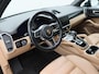 Porsche Cayenne 3.0 E-Hybrid 463 Pk Automaat | 360° Camera | Trekhaak | Bose Audio | Panorama Dak | Adaptive Cruise | Volledig Leder | LED | 21 Inch | 55.904 Km!!