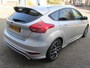 Ford Focus 1.0 ST-Line|5 deurs|airco|verwarmde voorruit, stoelen, stuur|boordcomputer|cruise control
