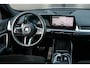 BMW X1 SDrive20i M-Sport | 360 | Head Up | Sfeer | Carplay | ACC | Dealer onderhouden | Elektr. achterklep | 2.0i