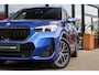 BMW X1 SDrive20i M-Sport - 360 CAMERA - HEAD UP - SFEERVERLICHTING - 2.0i