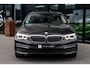 BMW 5-Serie 530i - SCHUIFDAK - TREKHAAK - LED - DEALER ONDERHOUDEN