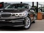 BMW 5-Serie 530i - SCHUIFDAK - TREKHAAK - LED - DEALER ONDERHOUDEN