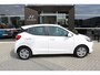 Hyundai i10 1.0 Comfort | Achterbank in delen neerklapbaar | Airco | Armsteun voor