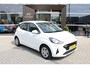Hyundai i10 1.0 Comfort | Achterbank in delen neerklapbaar | Airco | Armsteun voor