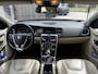 Volvo V60 T5 250pk Summum Aut | Trekhaak | Leder | Verw. stoelen | Park Assist V + A | BLIS | Parkeercamera | Xenon | Adaptive cruise control