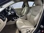 Volvo V60 T5 250pk Summum Aut | Trekhaak | Leder | Verw. stoelen | Park Assist V + A | BLIS | Parkeercamera | Xenon | Adaptive cruise control