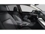 Volkswagen Golf Life Edition eHybrid | 'App-Connect' draadloze smartphone integratie | Achterbank in ongelijke delen neerklapbaar incl. middenarmsteun en doorlaadmogelijkheid | Achteruitrijcamera (Rear View)