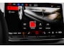 Volkswagen Golf Life Edition eHybrid | 'App-Connect' draadloze smartphone integratie | Achterbank in ongelijke delen neerklapbaar incl. middenarmsteun en doorlaadmogelijkheid | Achteruitrijcamera (Rear View)