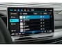 Volkswagen Golf Life Edition eHybrid | 'App-Connect' draadloze smartphone integratie | Achterbank in ongelijke delen neerklapbaar incl. middenarmsteun en doorlaadmogelijkheid | Afstandscontrolesysteem (Front Assist)