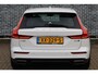 Volvo V60 Cross Country 2.0 D4 AWD Intro Edition | Adaptive Cruise Control | Stuur/Stoelverwarming | Trekhaak | Apple Carplay/Android Auto | Climate Control |