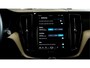 Volvo XC60 2.0 T6 AWD 250kW/340pk Aut8 Plug-in hybrid Inscription PANORAMADAK + HARMAN/KARDON + ADAPT.CRUISE + PILOT ASSIST + LANE ASSIST + 360 CAMERA + STOEL-&STUURVERWARMING + LANE ASSIST + GOOGLE DASH + PARKSENSOREN V&A + 21" LM-VELGEN!!