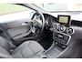 Mercedes-Benz A-klasse 180 Prestige Comfort, Unieke kleur, Navigatie, Telefoon, Half leer, Cruise control, Airco, Parkeersensoren, Xenon, 17 inch, 3 maanden garantie