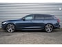 Volvo V90 2.0 T6 Plug-in hybrid AWD Plus Dark | Lederen bekleding | 360 graden camera | 20" Lichtmetalen velgen