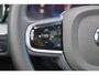 Volvo XC60 T6 Recharge AWD Ultra Black Edition - LONG RANGE - Panorama/schuifdak - IntelliSafe Assist & Surround - 360º Camera - Harman/Kardon audio - Adaptieve LED koplampen - Verwarmde voorstoelen & stuur - Parkeersensoren voor & achter - Elektr. bedienb. voorstoelen met geheugen - Head up display - Draadloze tel. lader - Extra getint glas - 21' LMV
