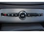 Volvo XC90 T8 Recharge AWD Plus Bright - LONG RANGE - Panorama/schuifdak - IntelliSafe Assist & Surround - 360º Camera - Harman/Kardon audio - Adaptieve LED koplampen - Verwarmde voorstoelen, stuur & achterbank - Parkeersensoren voor & achter - Elektr. bedienb. voorstoelen met geheugen - Head up display - Draadloze tel. lader - Extra getint glas - 20' LMV