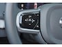 Volvo XC90 T8 Recharge AWD Plus Bright - LONG RANGE - Panorama/schuifdak - IntelliSafe Assist & Surround - 360º Camera - Harman/Kardon audio - Adaptieve LED koplampen - Verwarmde voorstoelen, stuur & achterbank - Parkeersensoren voor & achter - Elektr. bedienb. voorstoelen met geheugen - Head up display - Draadloze tel. lader - Extra getint glas - 20' LMV