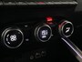 Renault Clio 1.0 TCe 90 Techno | Pack Winter | Pack Look 17" | Van: € 29.632,- nu rijklaar voor: € 26.132,-
