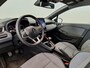 Renault Clio 1.0 TCe 90 Techno | Navigatie 9,3" | Climate Control | Cruise Control | Draadloze telefoonlader | Lichtmetalen velgen 17" | Parkeersensoren achter en achteruitrijcamera