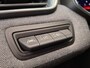 Renault Clio 1.0 TCe 90 Techno | Navigatie 9,3" | Climate Control | Cruise Control | Draadloze telefoonlader | Lichtmetalen velgen 17" | Parkeersensoren achter en achteruitrijcamera