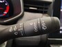 Renault Clio 1.0 TCe 90 Techno | Navigatie 9,3" | Climate Control | Cruise Control | Draadloze telefoonlader | Lichtmetalen velgen 17" | Parkeersensoren achter en achteruitrijcamera