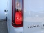 Renault Trafic E-Tech T29 L2H1 Advance 52 kWh Renault Trafic E-Tech T29 L2H1 52 kWh Bestel / Automaat / Navigatie / Parkeersensoren + Camera / Airco / 3 Persoons / Lat-om-lat / Cruise Control