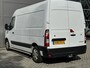 Renault Master 2.3 dCi 135 T35 L2H2 Work Edition | AIRCO | NAVIGATIE | PARKEER SENSOREN VOOR + ACHTER | TREKHAAK | CAMERA | LAADRUIMTE BETIMMERING |