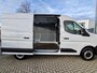 Renault Master T35 2.0 dCi 130 L2H2 Advance DEMO | NAVIGATIE | ACHTERUITRIJCAMERA | TREKHAAK | BETIMMERING | CLIMA | ALL SEASON BANDEN