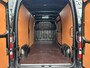 Renault Master T35 2.3 dCi 135 L2H2 Work Edition | AIRCO | CRUISE CONTROL | TREKHAAK | NAVIGATIE | PARKEER CAMERA |