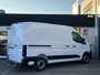 Renault Master T35 2.0 dCi 130 L2H2 Advance | VOORRAAD | BPM VRIJ | DIRECT RIJDEN | KORTING | RIJKLAAR PRIJS |