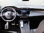 Peugeot 308 SW 1.6 Plug-in Hybrid 180 GT | Leder/alcantara | Navigatie | Stoel- en stuurverwarming |  Elektrische achterklep | Carplay & Android auto