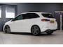 Mercedes-Benz B-klasse 180 *AMG Pack* Panoramadak/Navi/Camera/Diamond Gril/'18LMV