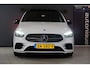 Mercedes-Benz B-klasse 180 *AMG Pack* Panoramadak/Navi/Camera/Diamond Gril/'18LMV