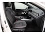 Mercedes-Benz B-klasse 180 *AMG Pack* Panoramadak/Navi/Camera/Diamond Gril/'18LMV