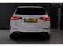 Mercedes-Benz B-klasse 180 *AMG Pack* Panoramadak/Navi/Camera/Diamond Gril/'18LMV