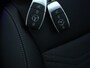 Mercedes-Benz EQB 300 4-MATIC Luxury Line | Trekhaak af fabriek| Panorama Schuif-Kanteldak | Adaptieve Cruise i.c.m Rijass.Pakket | 360°-Camera | Sfeerverlichting | Winter pakket: Stuur en Stoelverwarming| Inclusief 24 maanden MB Certified garantie voor Europa.