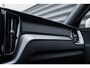 Volvo XC60 T5 Automaat R-Design | Parkeercamera | DAB+ | Apple Carplay | Alarm klasse 3 | BLIS | Lighting Pack | Full Map navigatie |