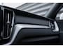 Volvo XC60 T5 Automaat R-Design | Verwarmbare voorstoelen | Parkeercamera | DAB+ | Apple Carplay/Android auto | Keyless entry | Elektrische achterklep | Sportonderstel | Navigatie | Alarm klasse 3 | BLIS