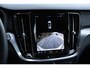 Volvo V60 B3 MILD HYBRID AUT. ESSENTIAL EDITION | | Google Maps navigatie | Trekhaak, semi elektrisch inklapbaar | Verwarmbare voorstoelen | Verwarmbaar stuurwiel | Buitenste achterstoelen verwarmbaar | Adapt. Cruise Control | LED |