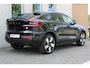 Volvo C40 Recharge Twin Pure Electric 408pk Intro Edition | All Season banden | 20-Inch Lichtmetalen velgen | Harman Kardon Audiosysteem | Draadloos opladen telefoon | Glazen Panoramisch dak | Verwarmbare voorstoelen | Verwarmbaar stuurwiel | Elektrisch verstelbare bestuurdersstoel met geheugenfunctie.