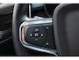 Volvo C40 Recharge Twin Pure Electric 408pk Intro Edition | All Season banden | 20-Inch Lichtmetalen velgen | Harman Kardon Audiosysteem | Draadloos opladen telefoon | Glazen Panoramisch dak | Verwarmbare voorstoelen | Verwarmbaar stuurwiel | Elektrisch verstelbare bestuurdersstoel met geheugenfunctie.